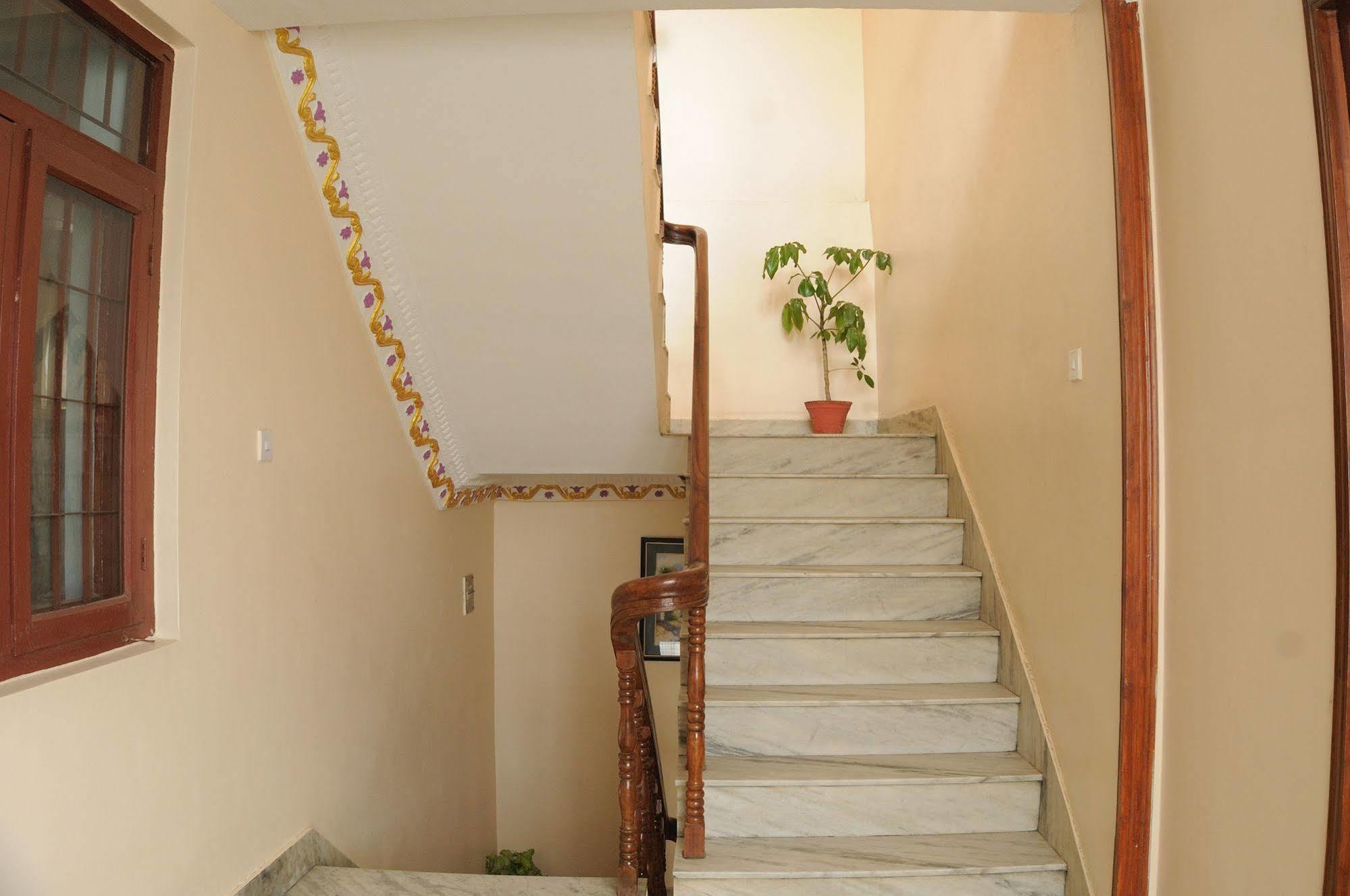 Hotel Brihaspati Κατμαντού Εξωτερικό φωτογραφία